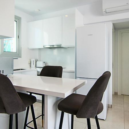 Phaedrus Living - Seaside Executive Flat Harbour 208 Apartment Paphos Exterior photo