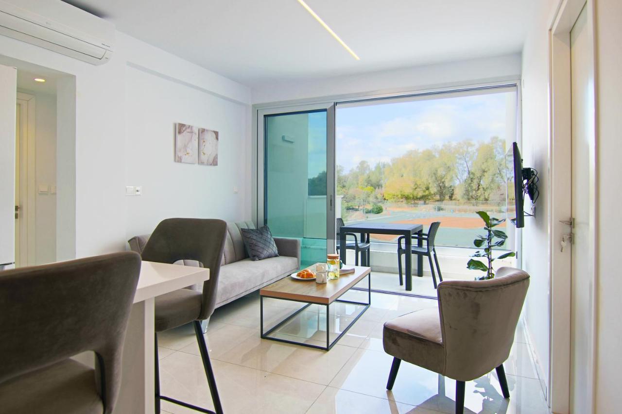 Phaedrus Living - Seaside Executive Flat Harbour 208 Apartment Paphos Exterior photo